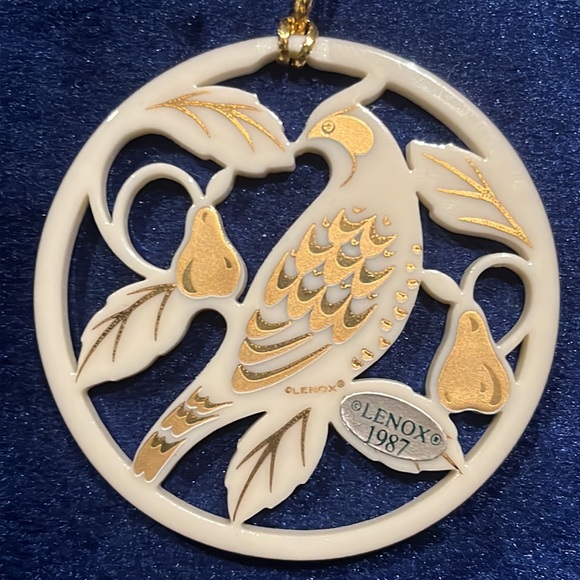 LENOX 12 Days of Christmas Partridge in a Pear Tree Ornament 1987 First Edition - Picture 2 of 12